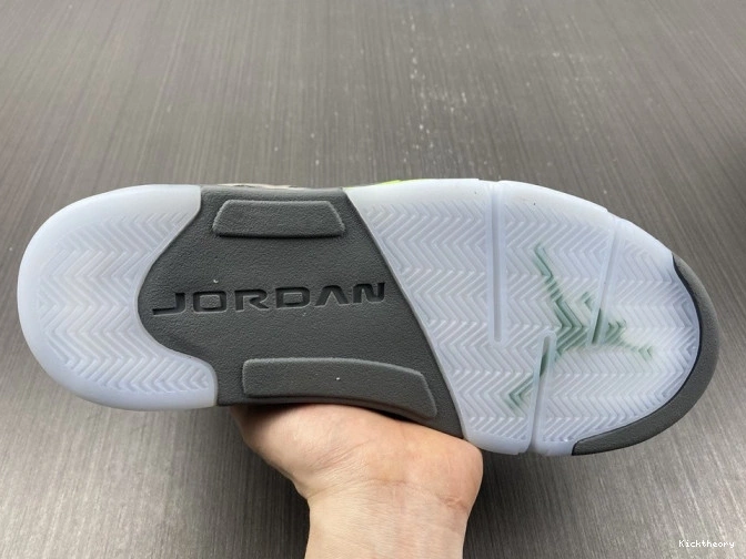 Kick Theory Green (2022) Bean 5 Jordan DM9014-003 Retro 0717